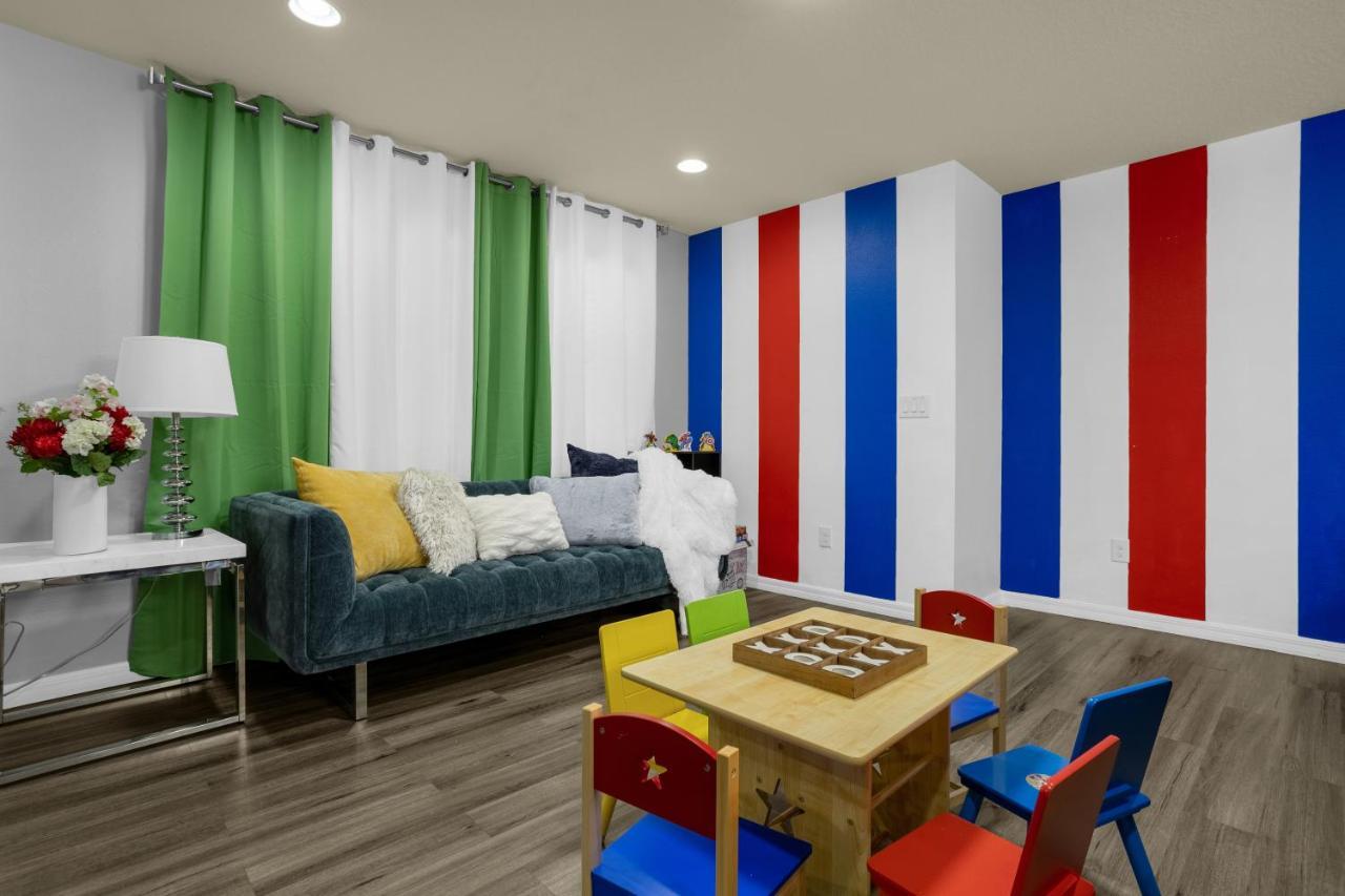 Windsor At Westside Avenger Newest Ps5 Gameroom Кіссіммі Екстер'єр фото